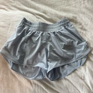 Lululemon hotty hot LR short 4"
